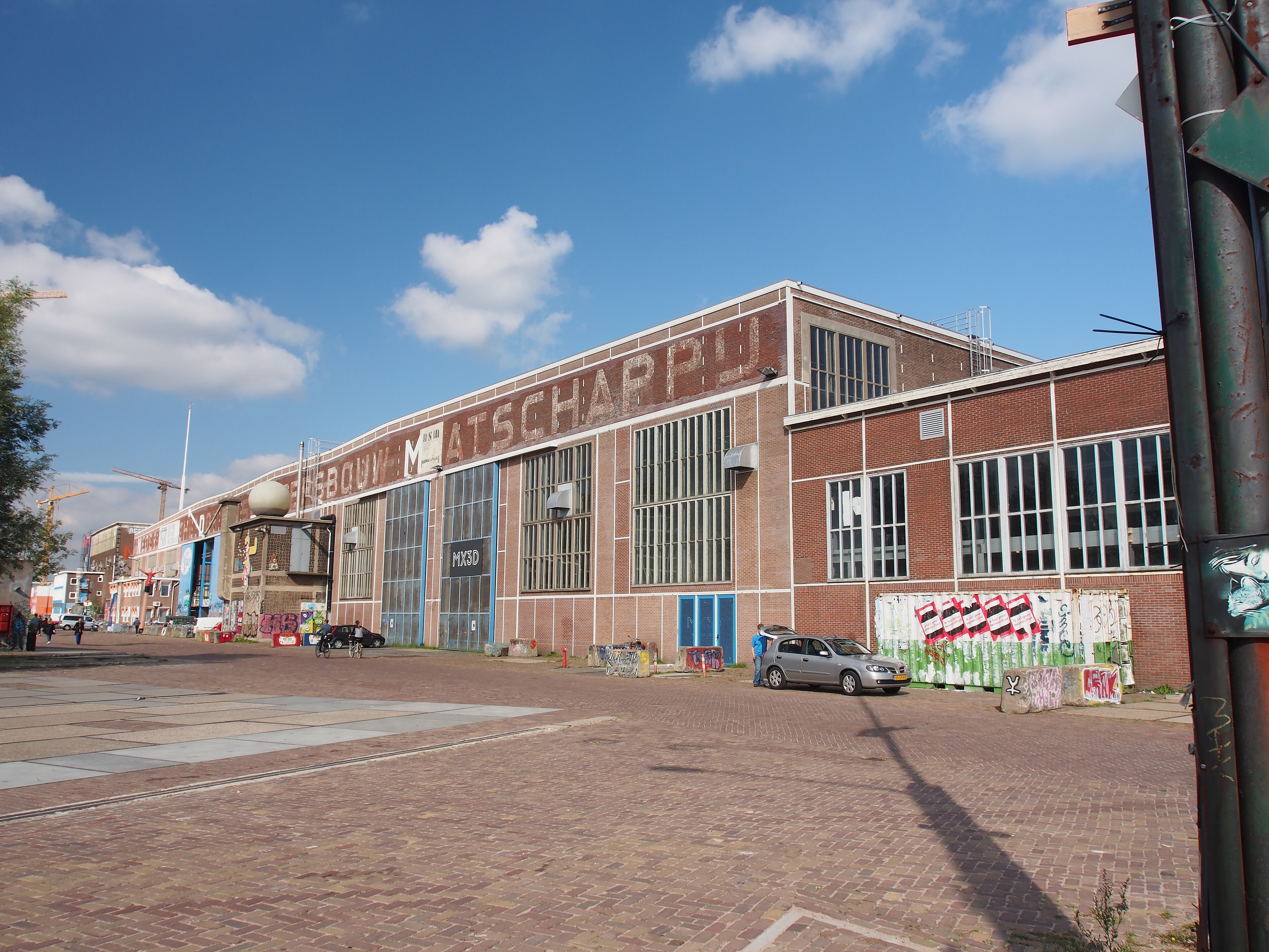 IJ-Hallen