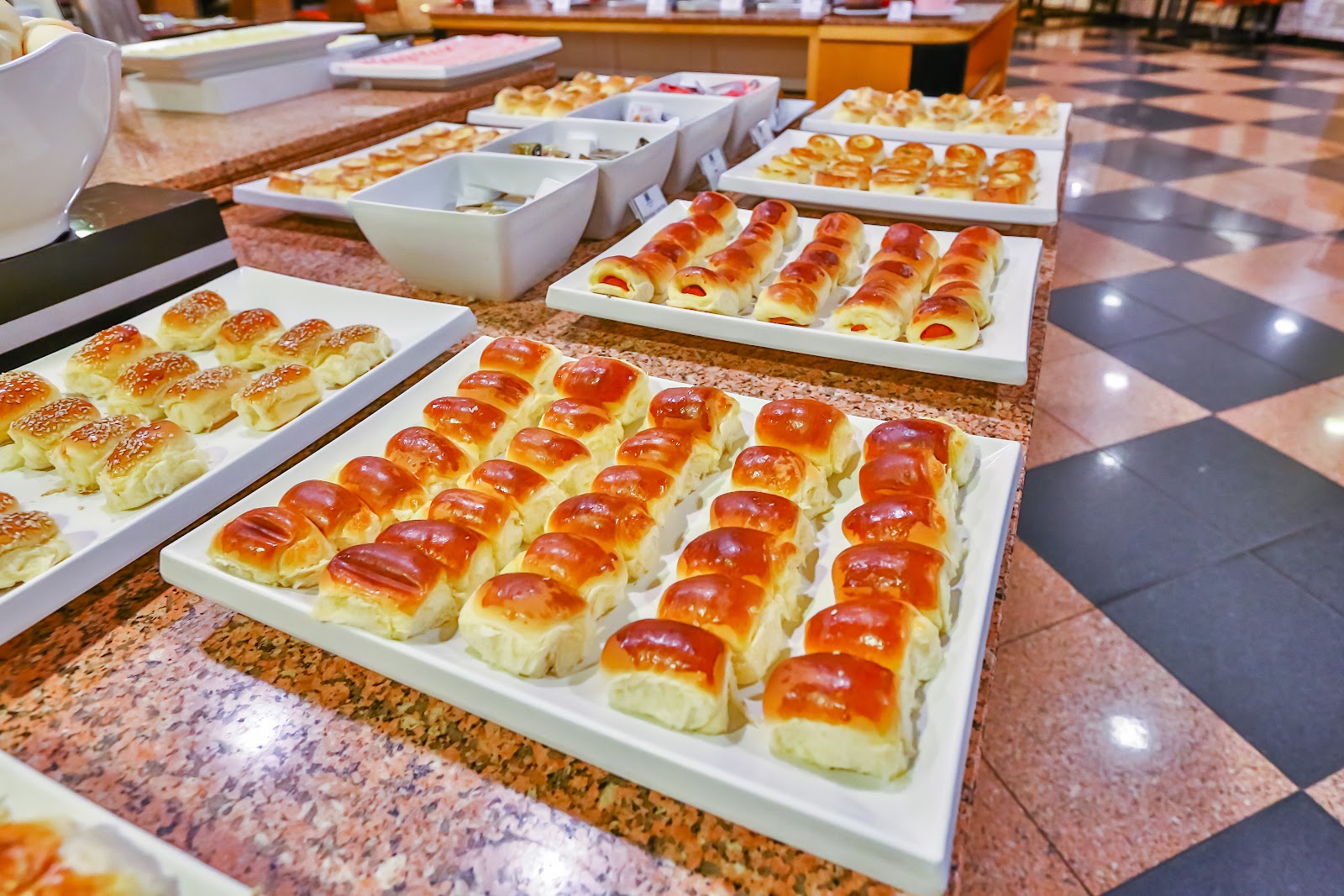 Manhattan Plaza Hotel