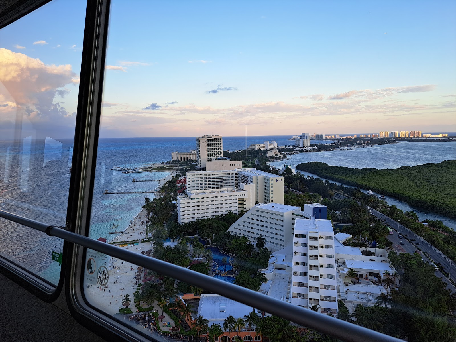 Torre Escénica Cancún
