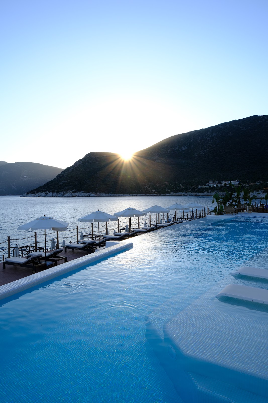 Lures Hotel & Beach Club