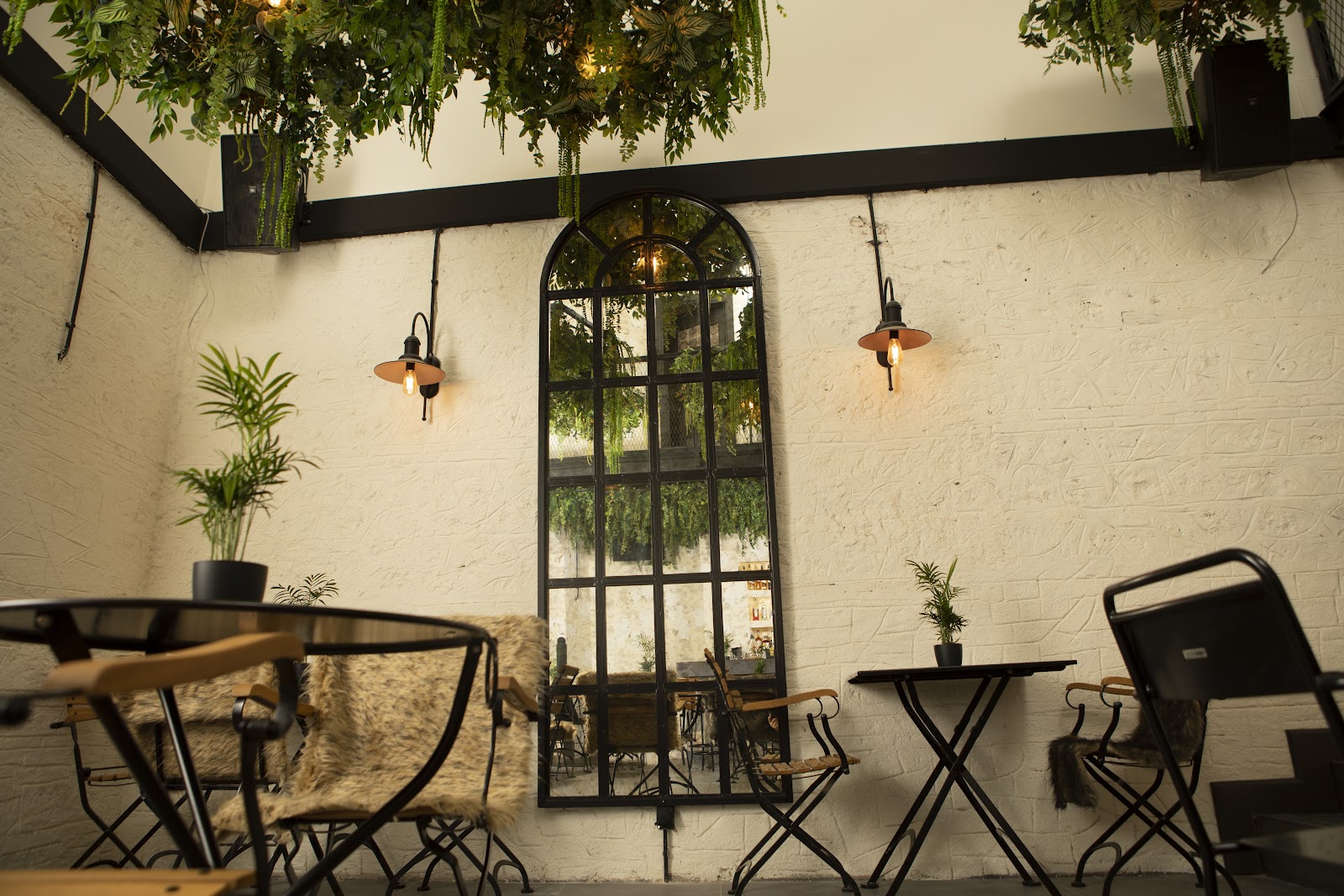 Mandjie Gastro Bar
