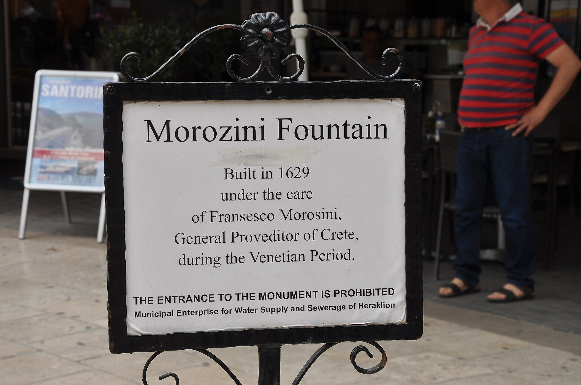 Praça dos Leões e Fonte Morosini
