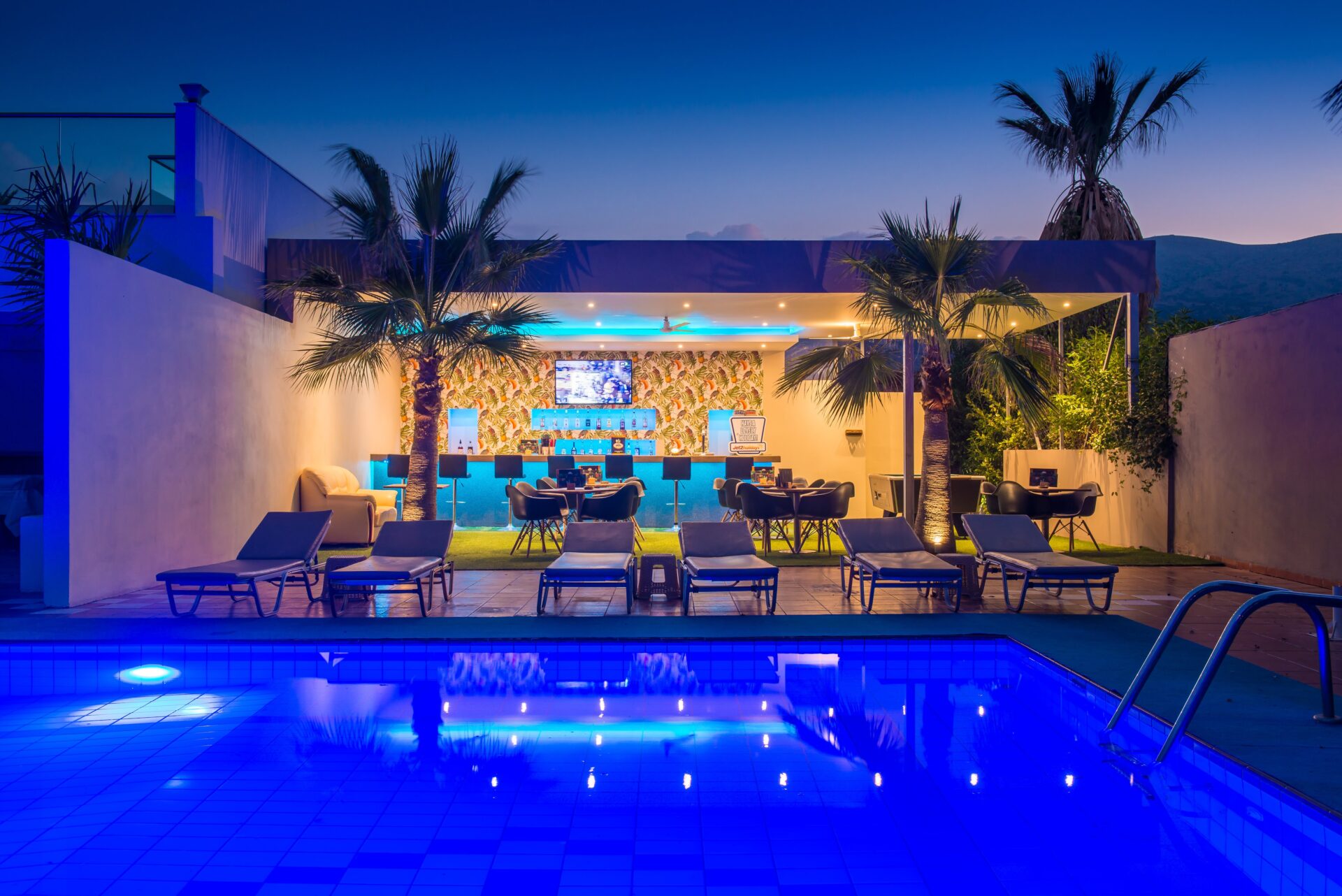 Primavera Beach e Oscars Bar