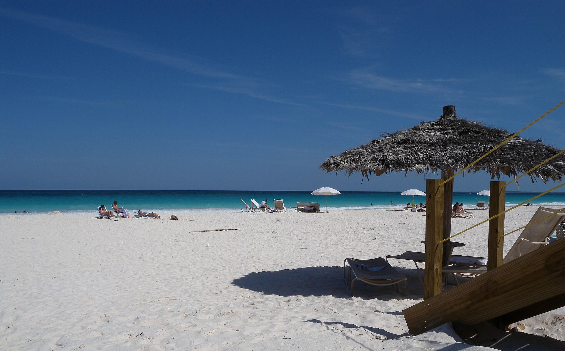 Pink Sands Beach