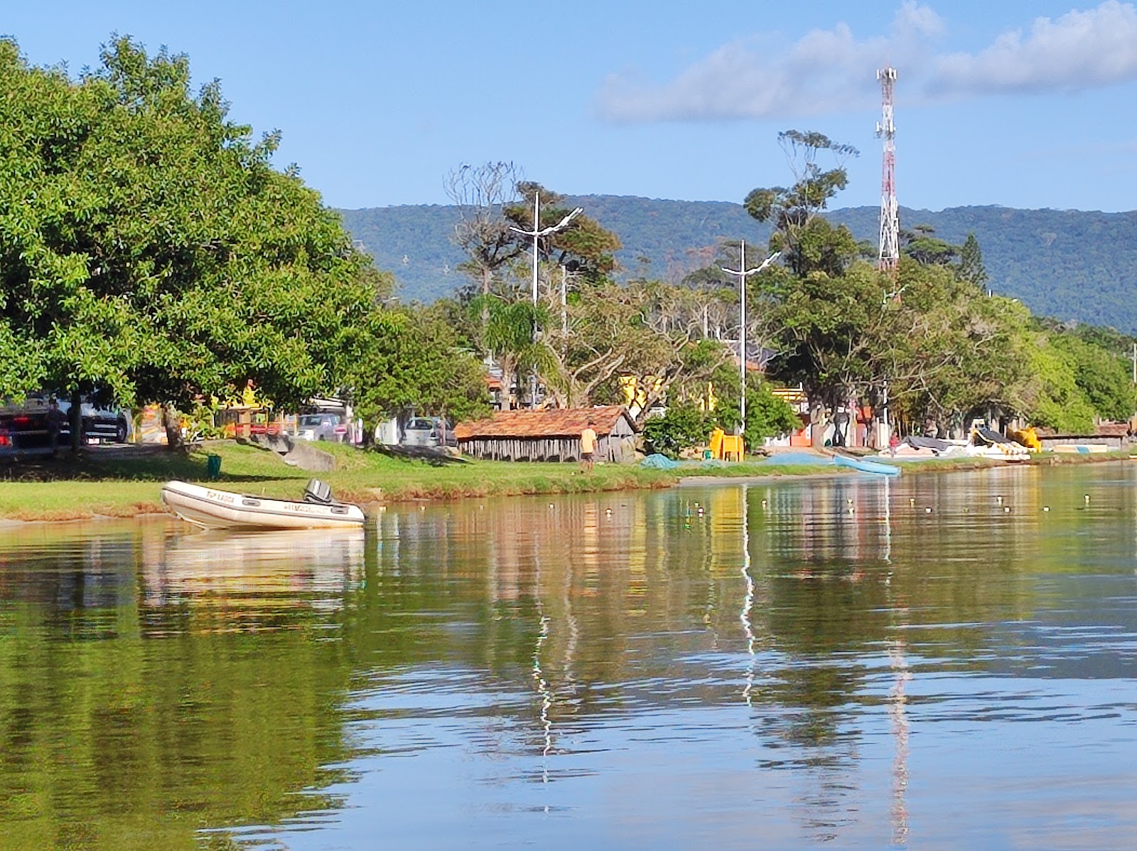 Avenida das Rendeiras e Lagoa da Conceição