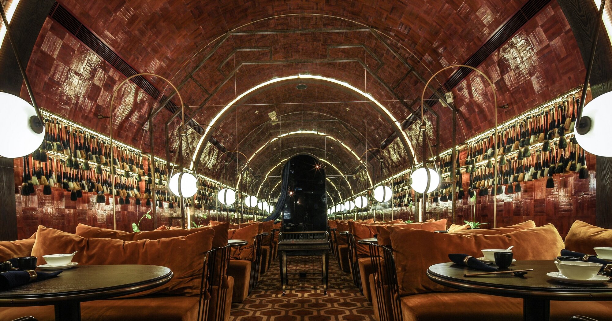 Mott 32