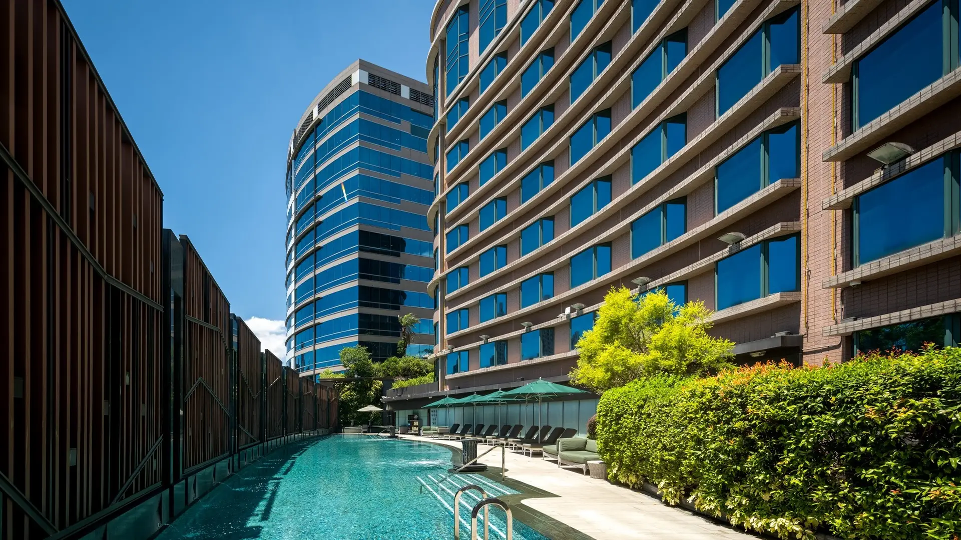 Royal Plaza Hotel