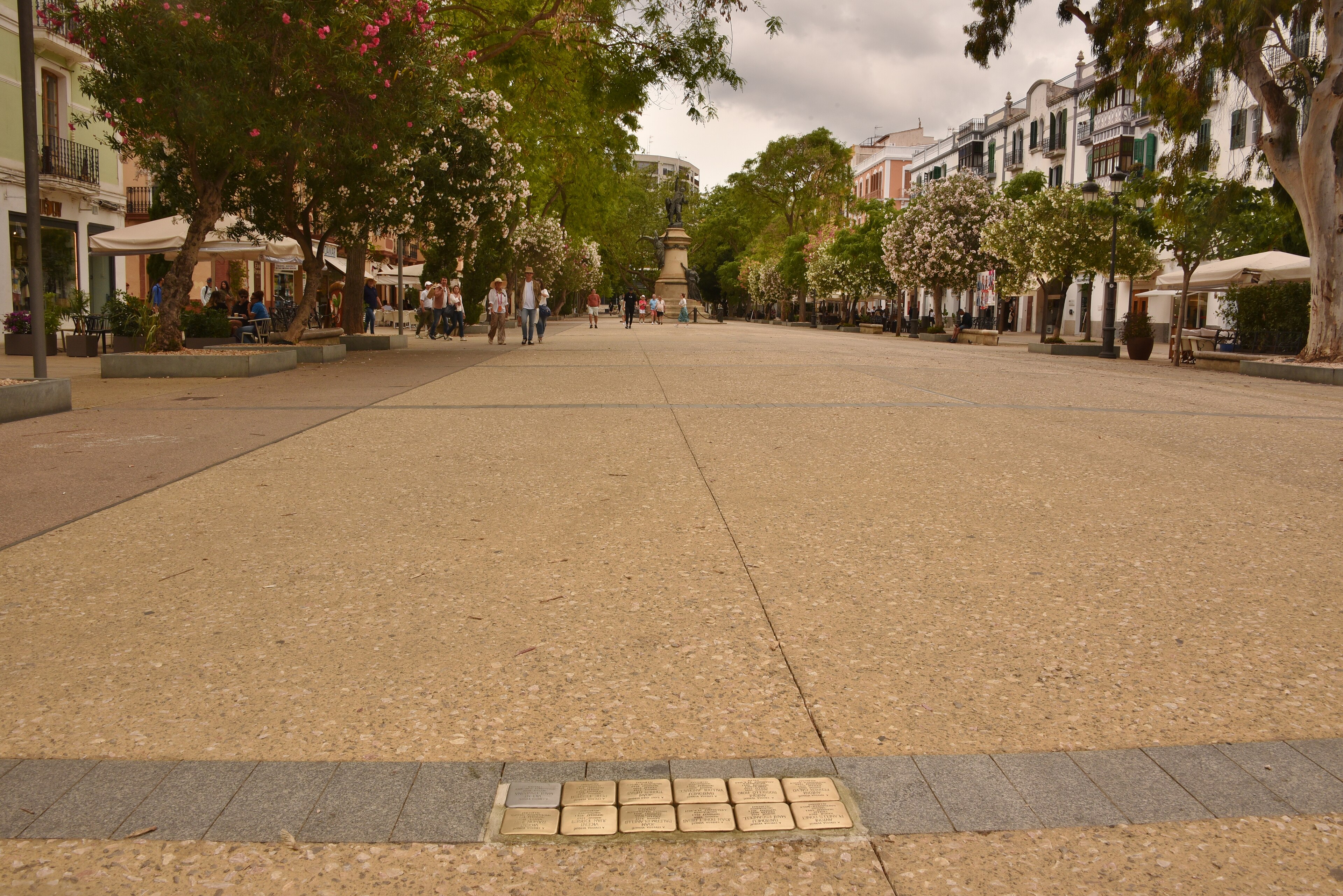 Vara de Rey & Plaça del Parc