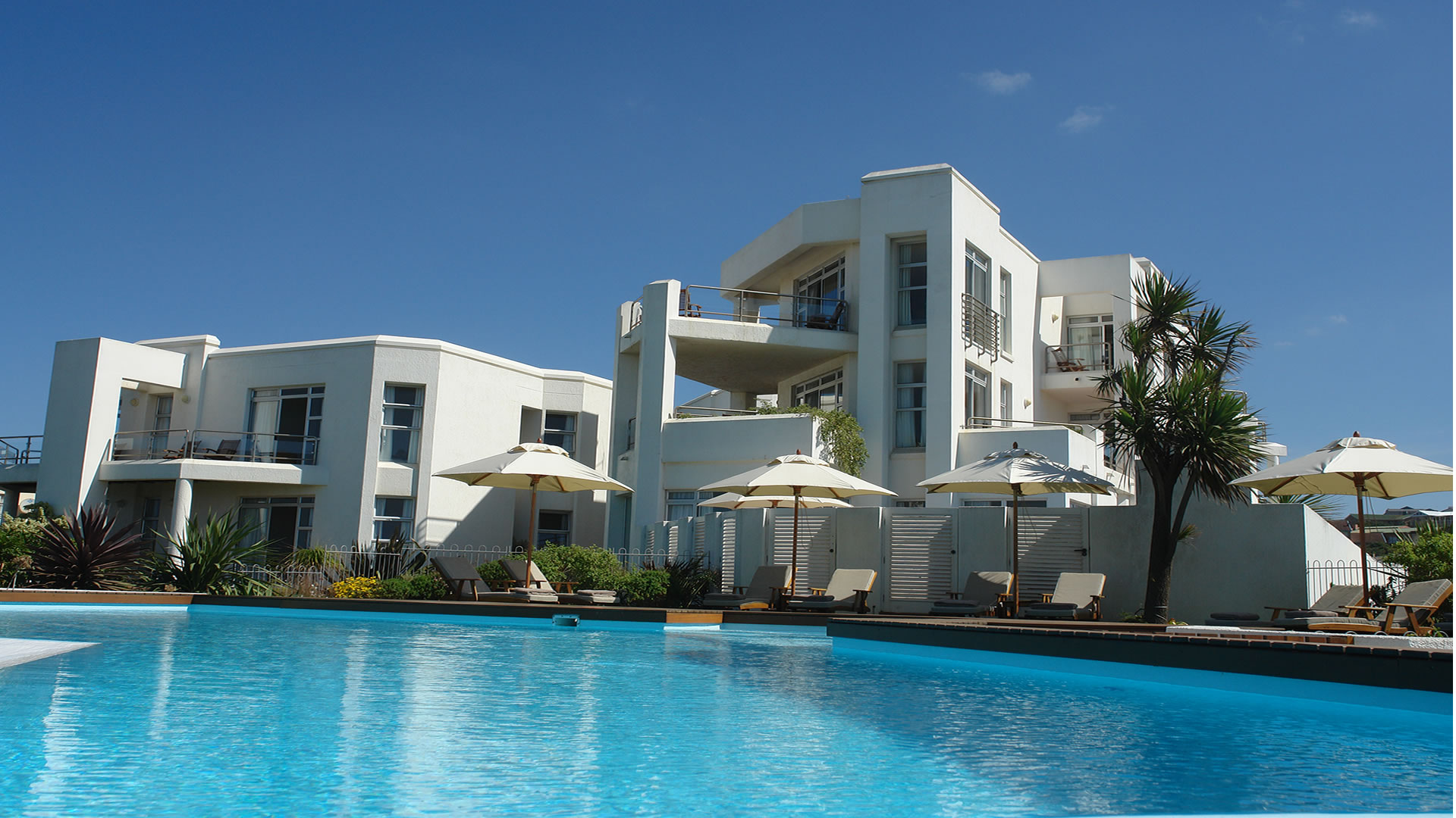 Diaz 15 House on the Bay