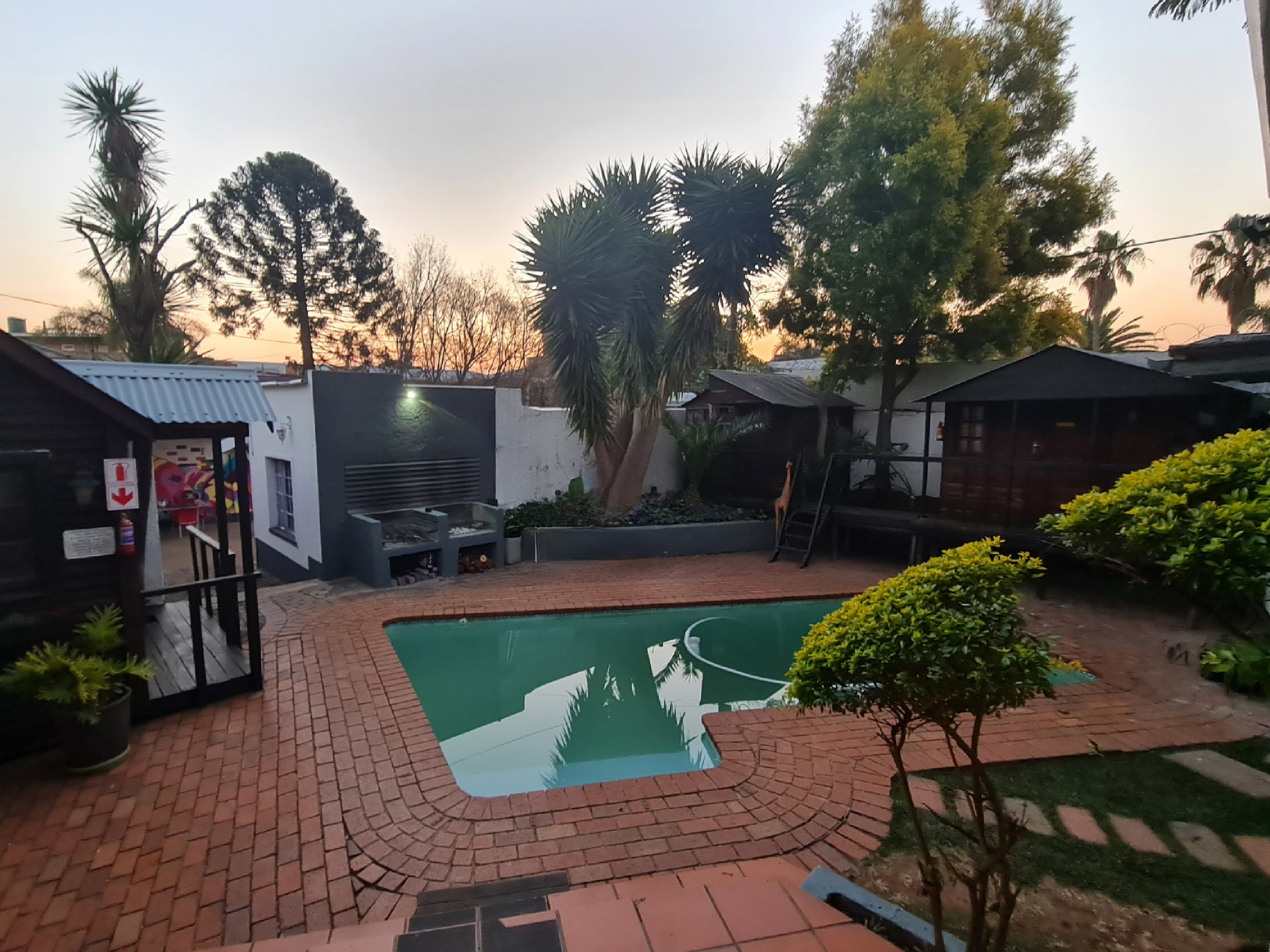 Melville House Backpackers
