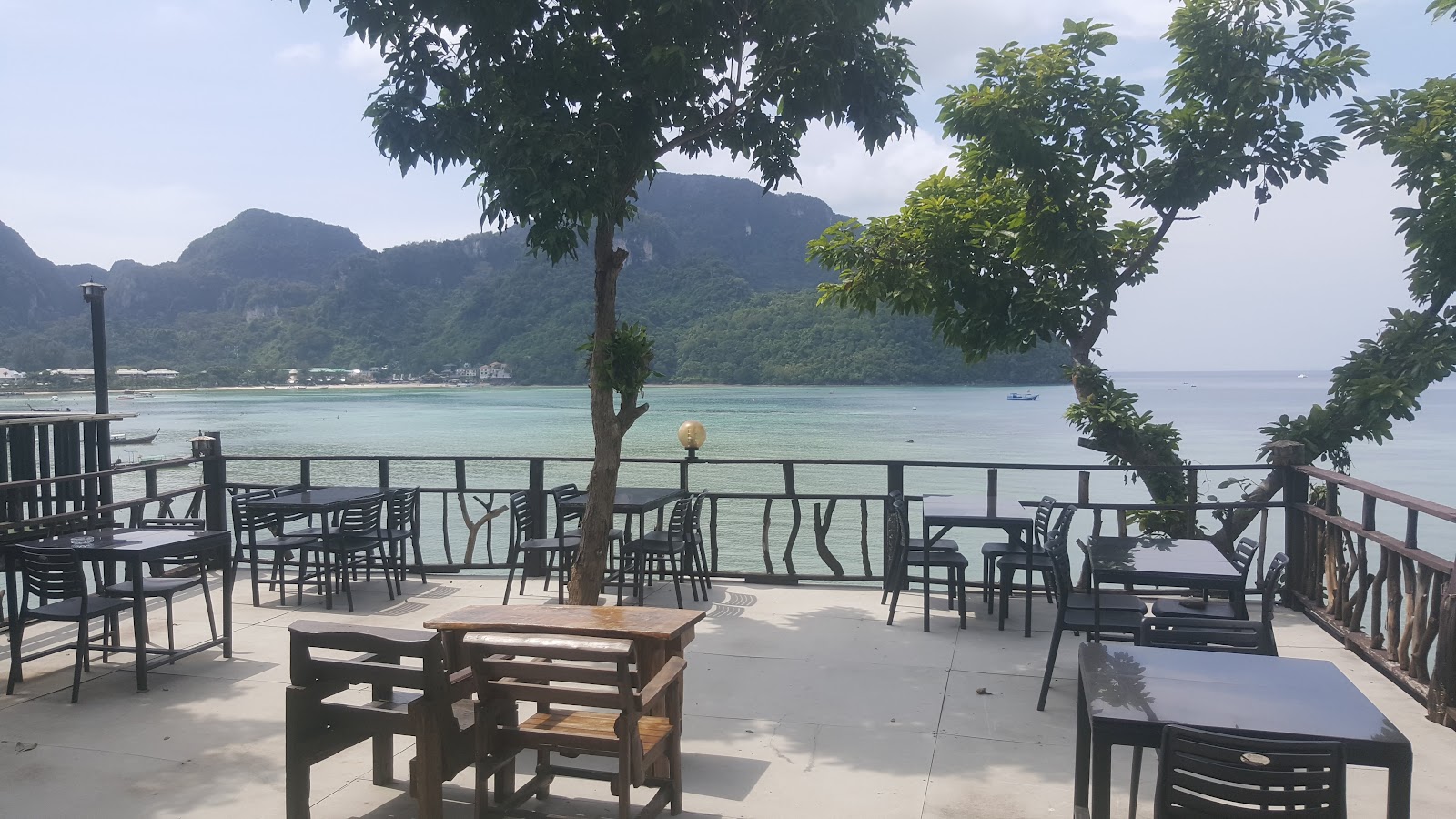 Sunflower Beach Bar