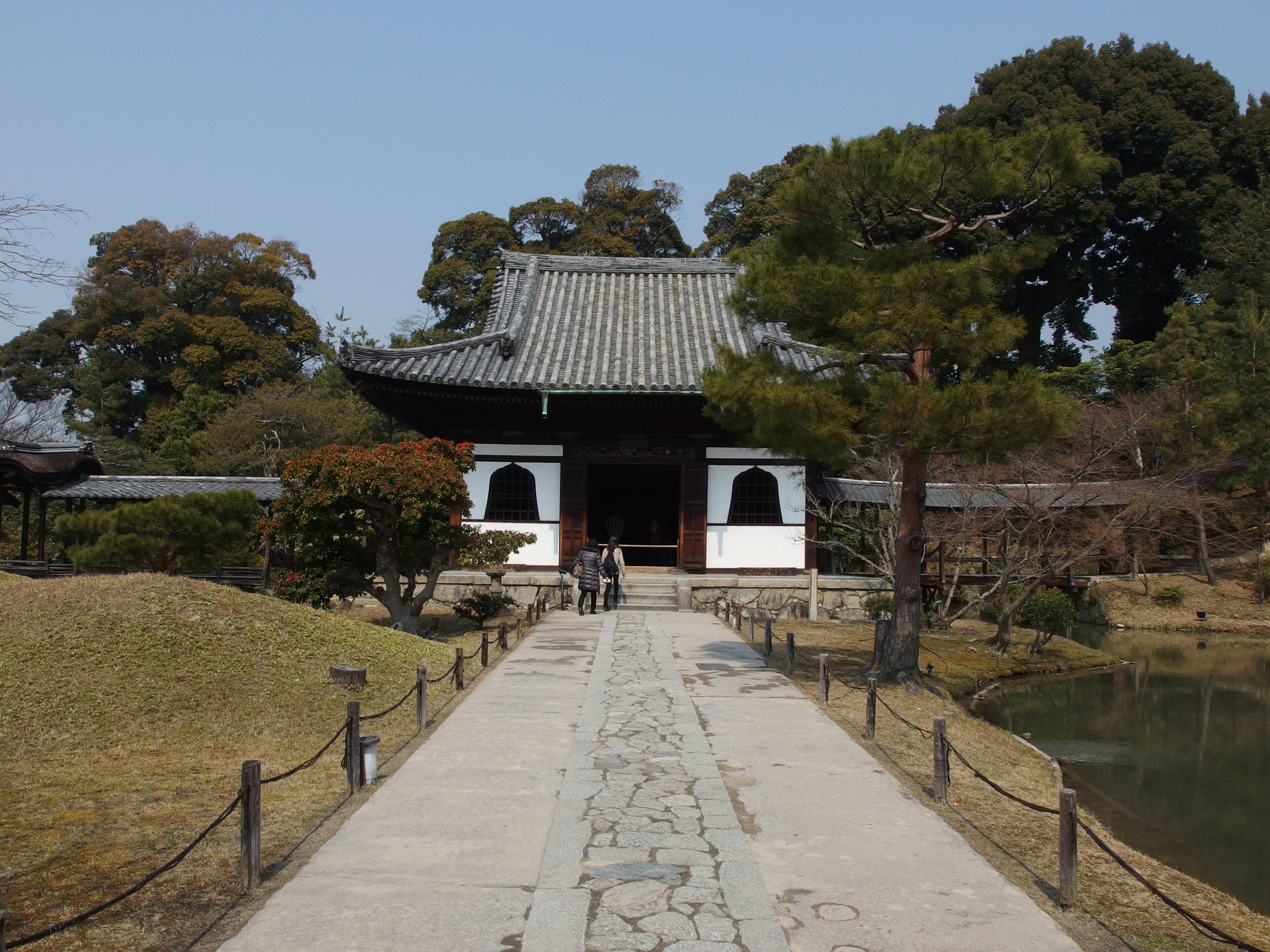 Kodai-ji e a iluminação noturna