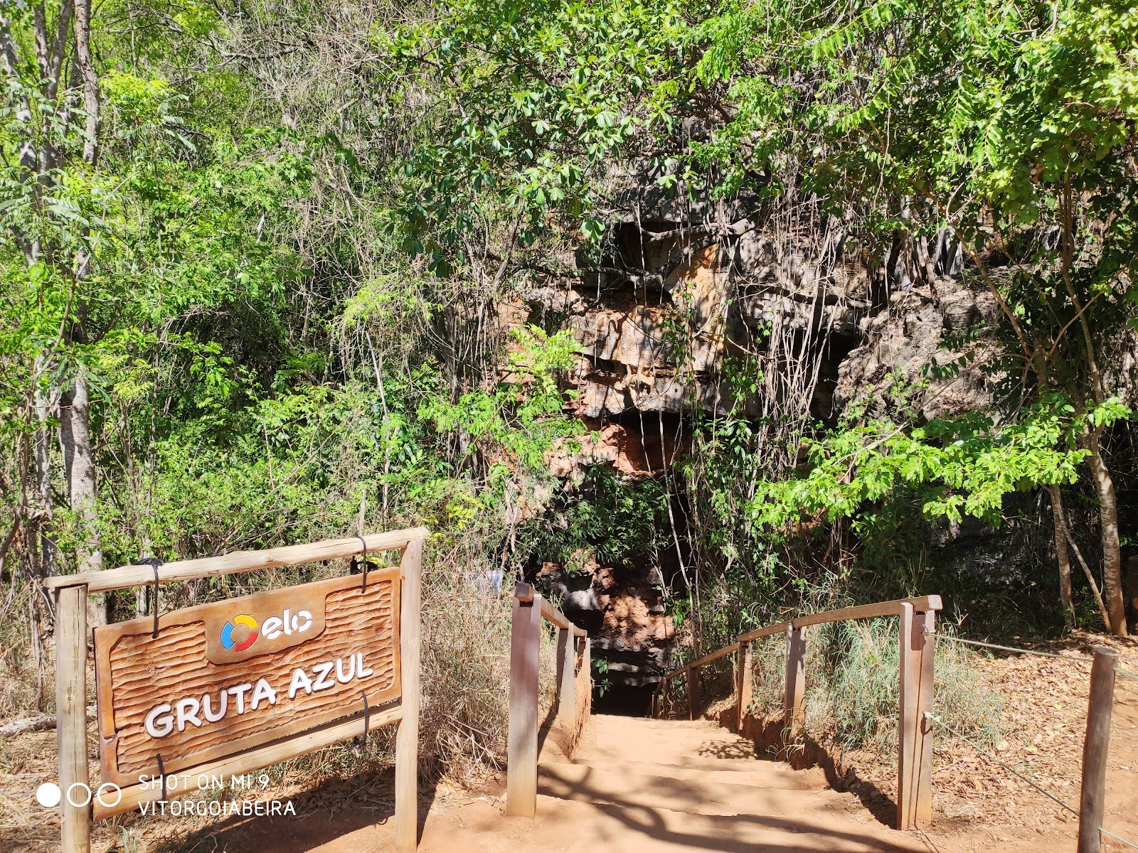 Gruta Azul