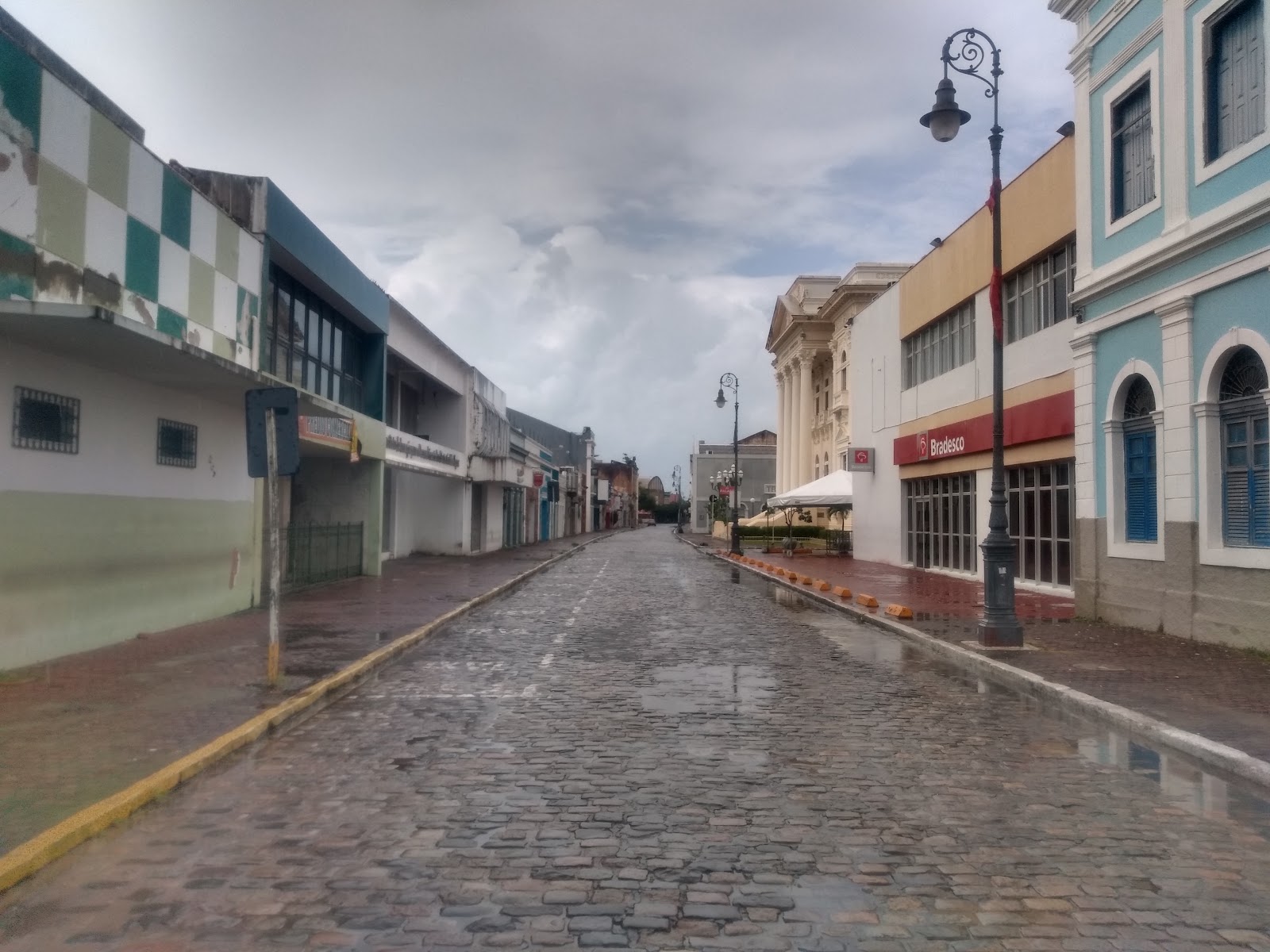 Rua Sá e Albuquerque