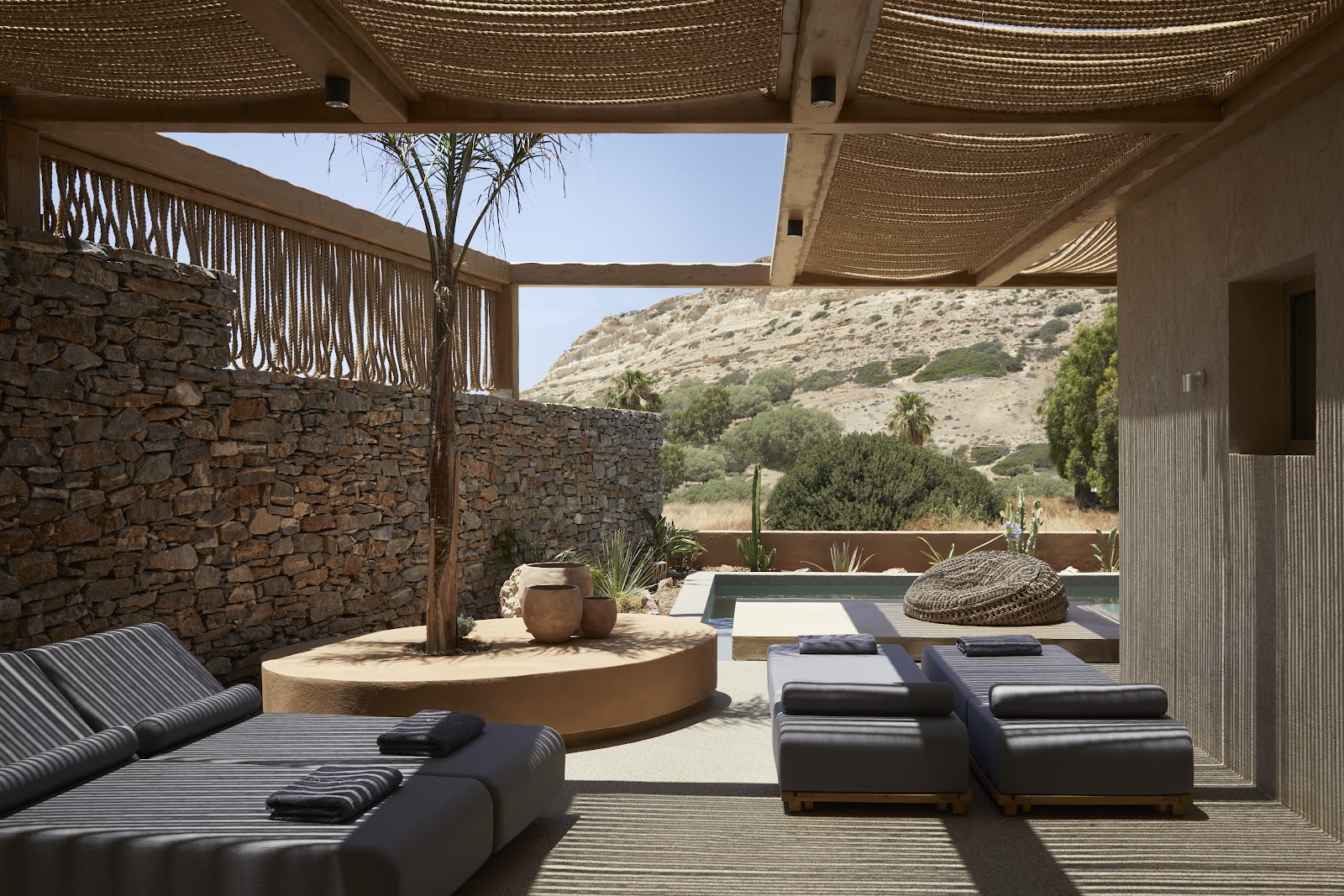ADAMA - A Signature Collection by Zalo Spaces