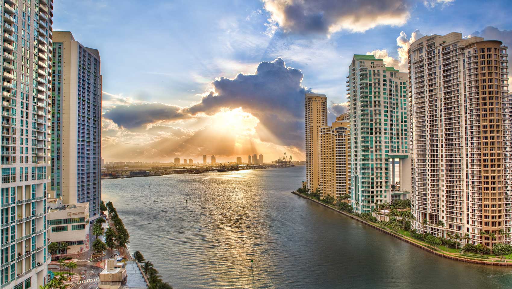 Kimpton EPIC Hotel Miami