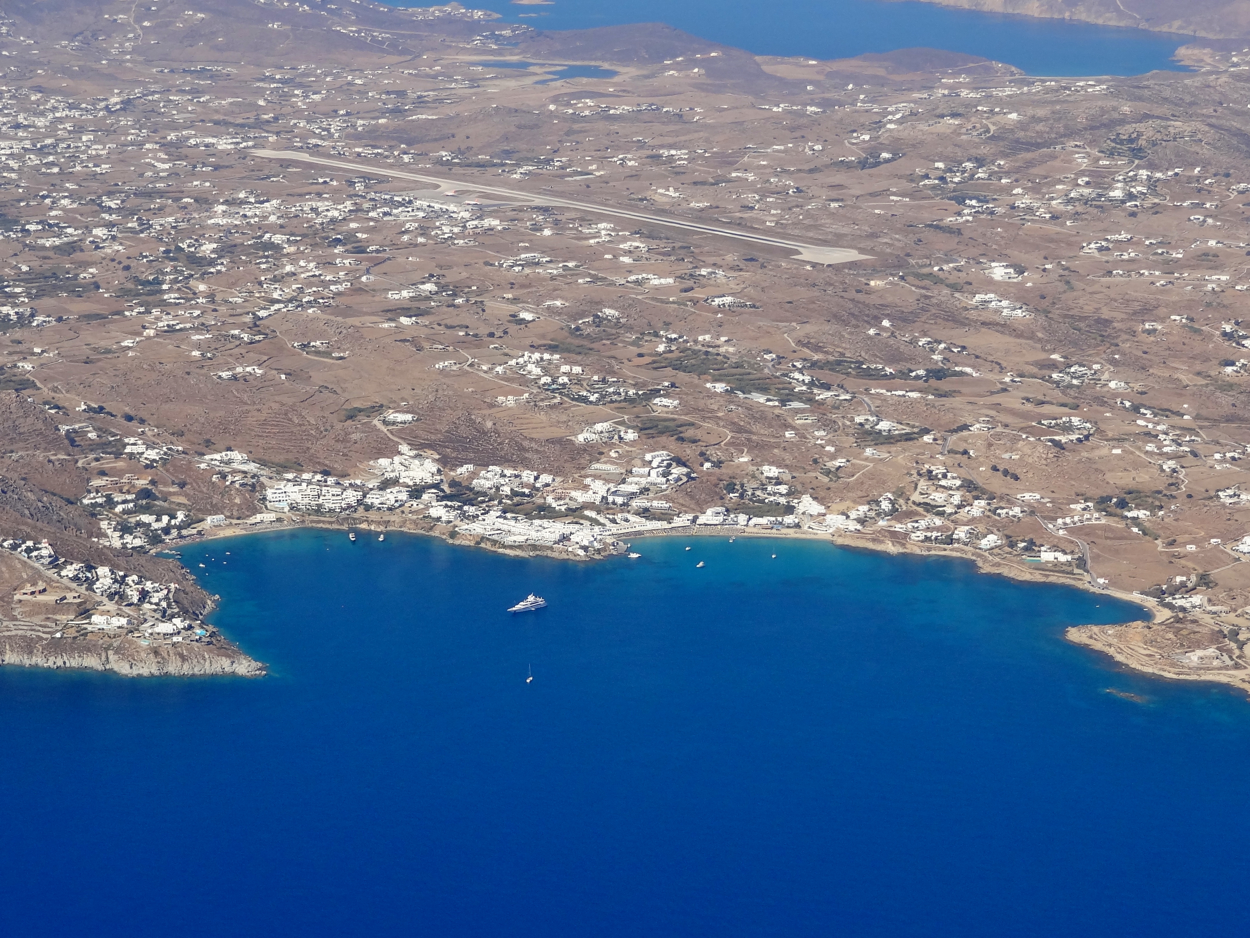 Praia de Platis Gialos