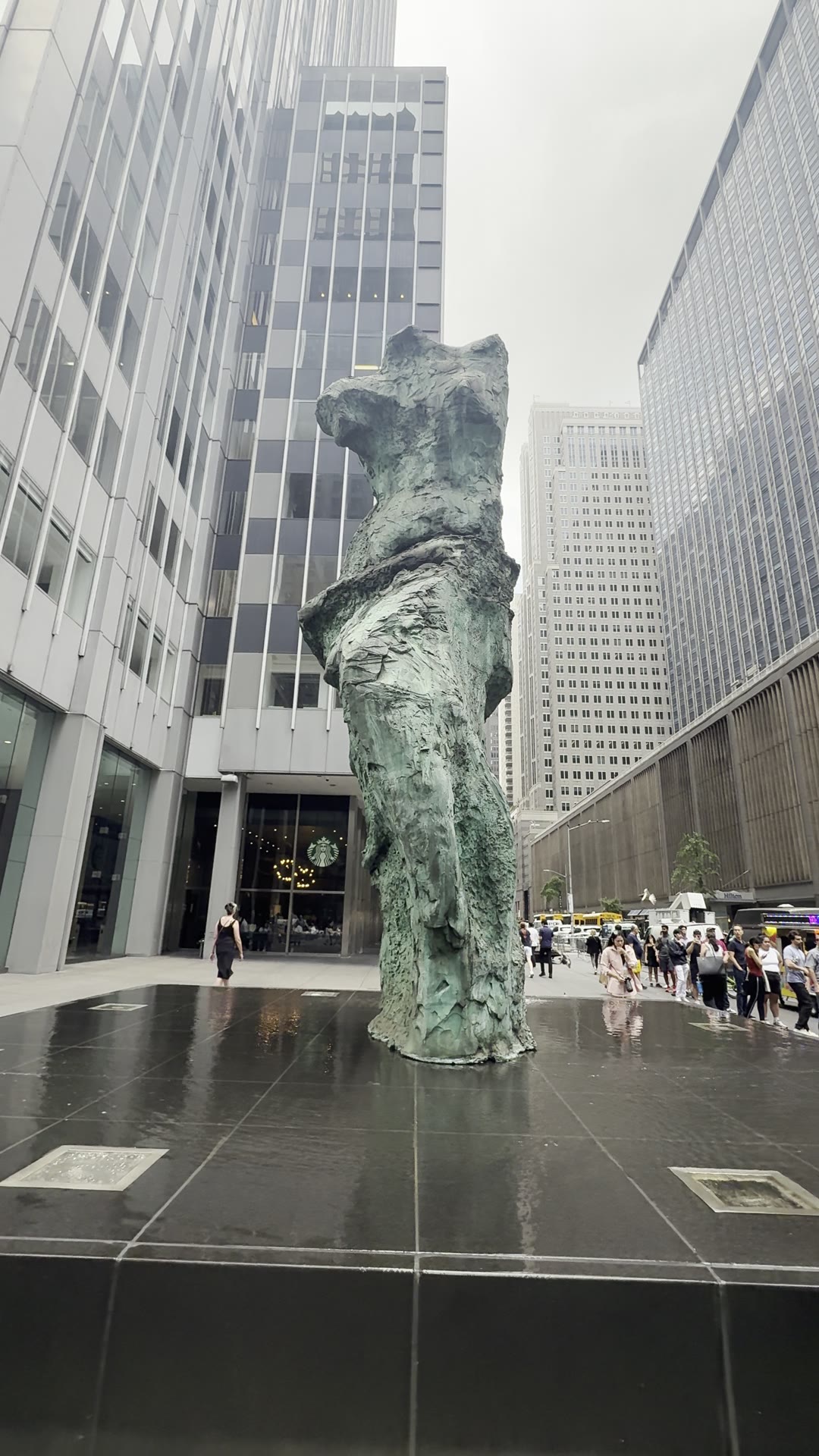 MoMA (Museum of Modern Art)