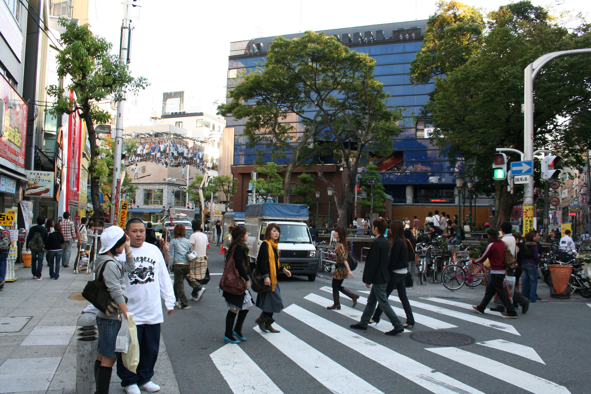 Amerikamura, o quarteirão de brechó e cultura de rua