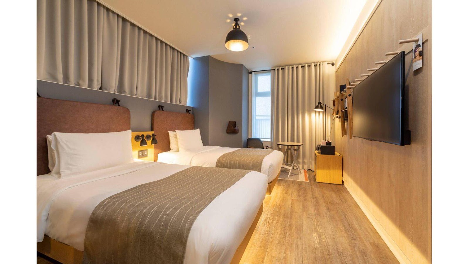Moxy Osaka Honmachi