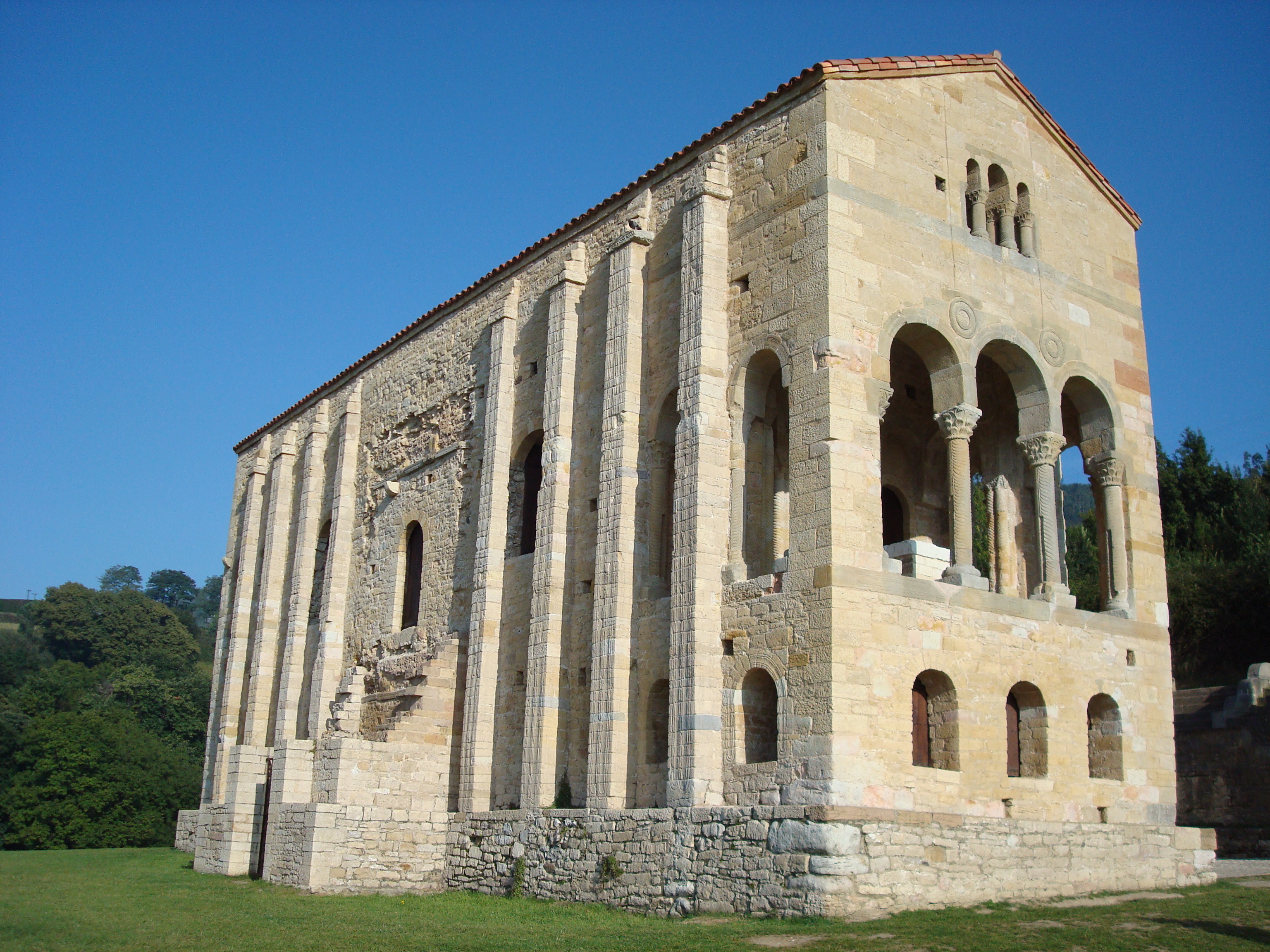 Santa María del Naranco