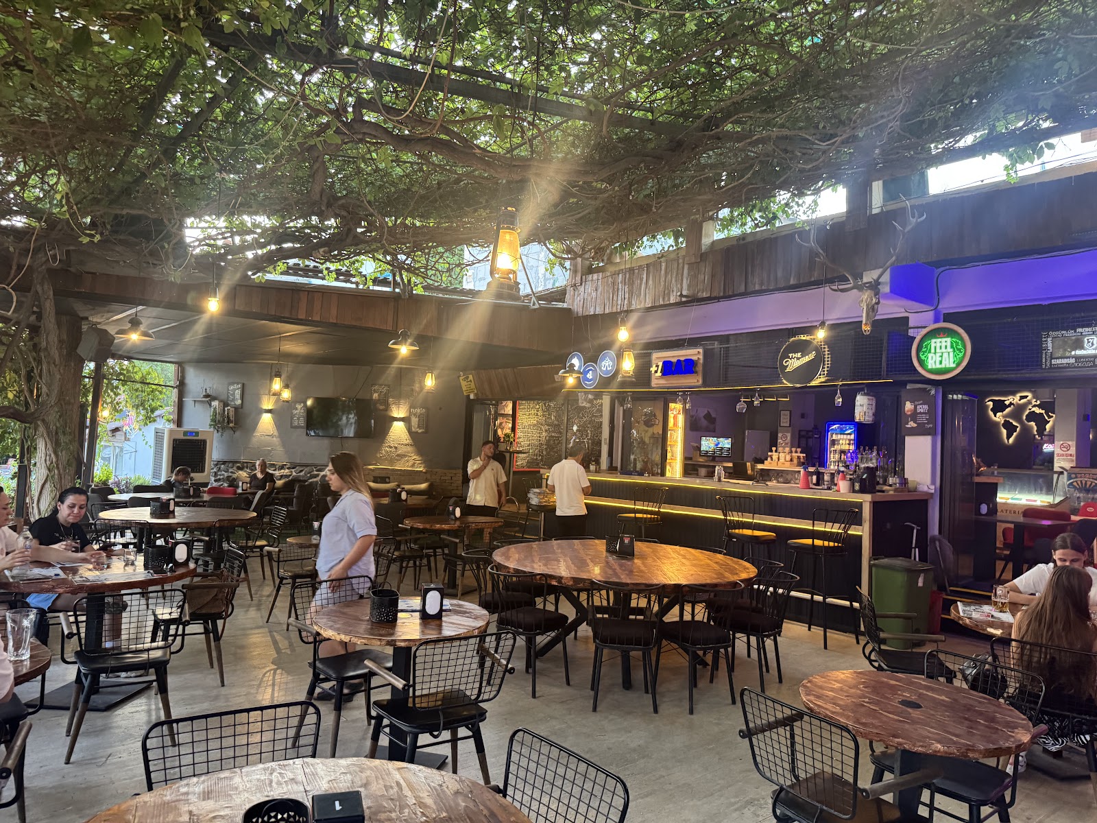 Kayas Wine House