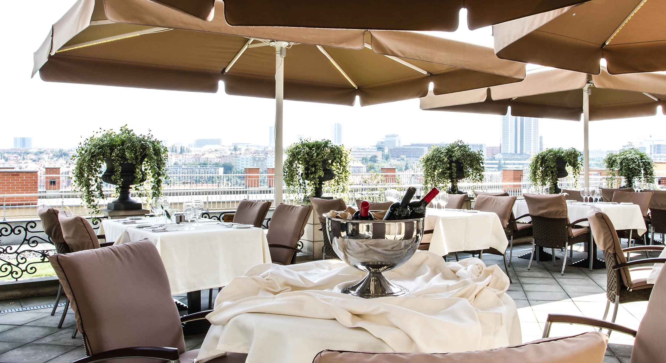 Le Palais Art Hotel