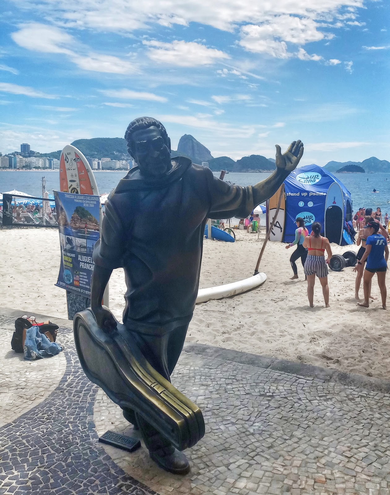 Estátua Dorival Caymmi