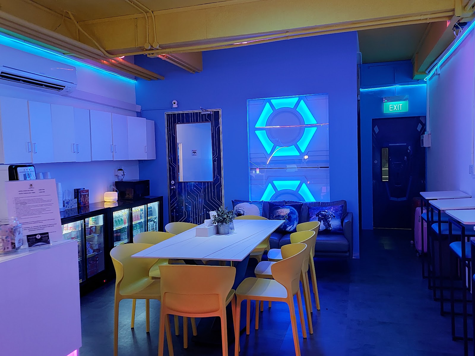 Galaxy Pods Capsule Hotel Boat Quay