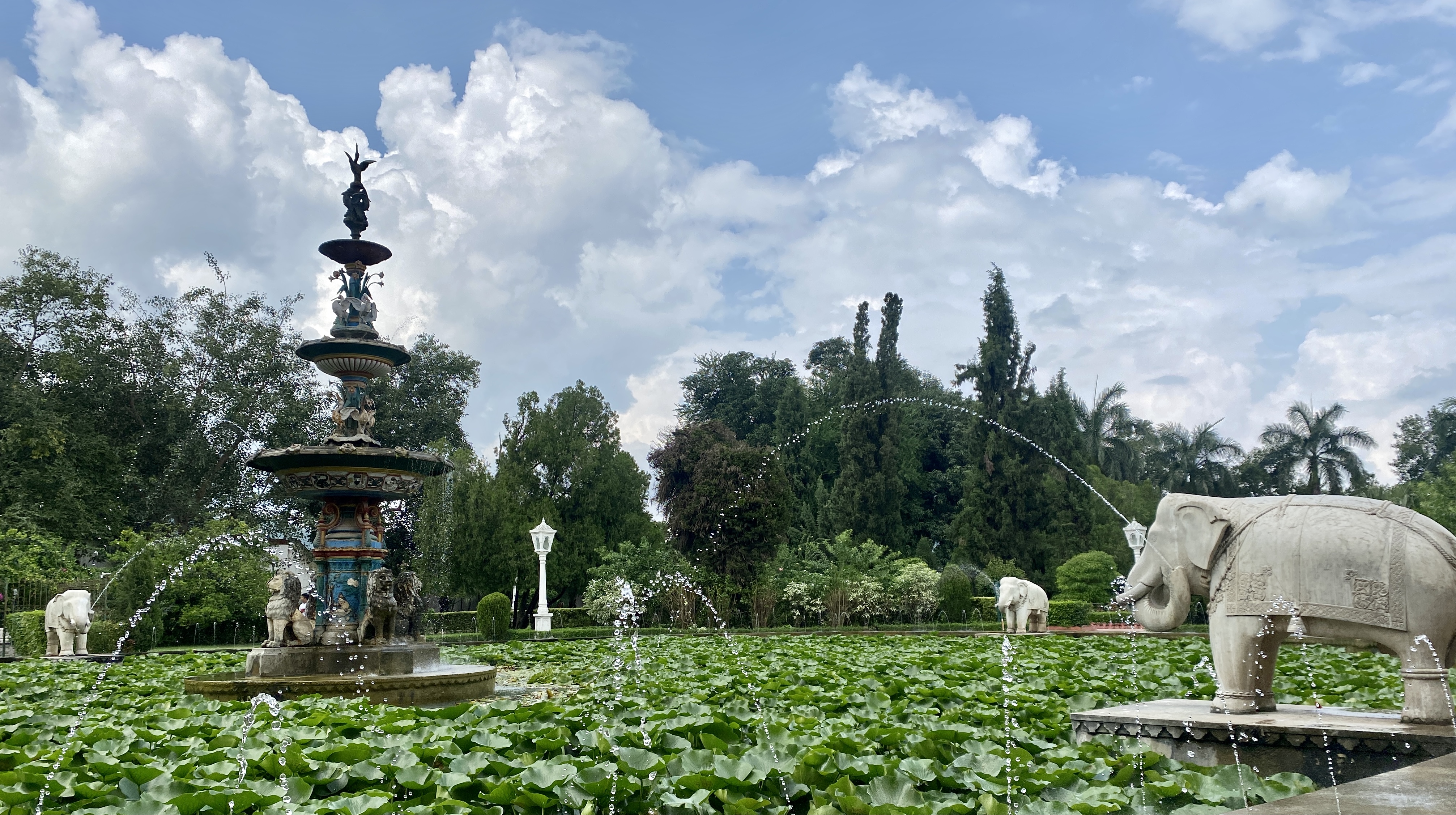 Saheliyon Ki Bari, o Jardim das Donzelas