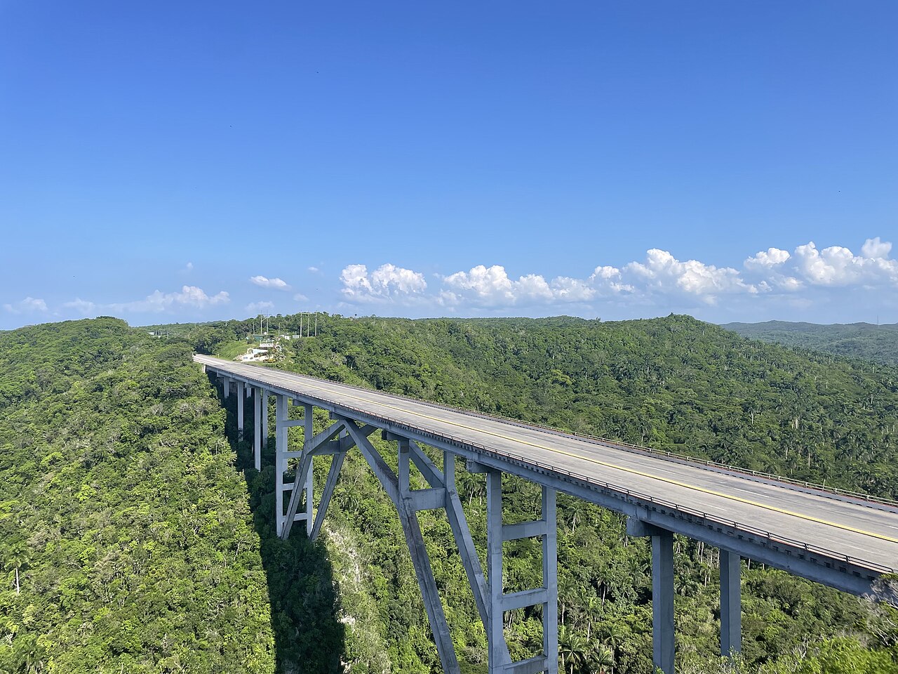 Ponte de Bacunayagua e o mirante